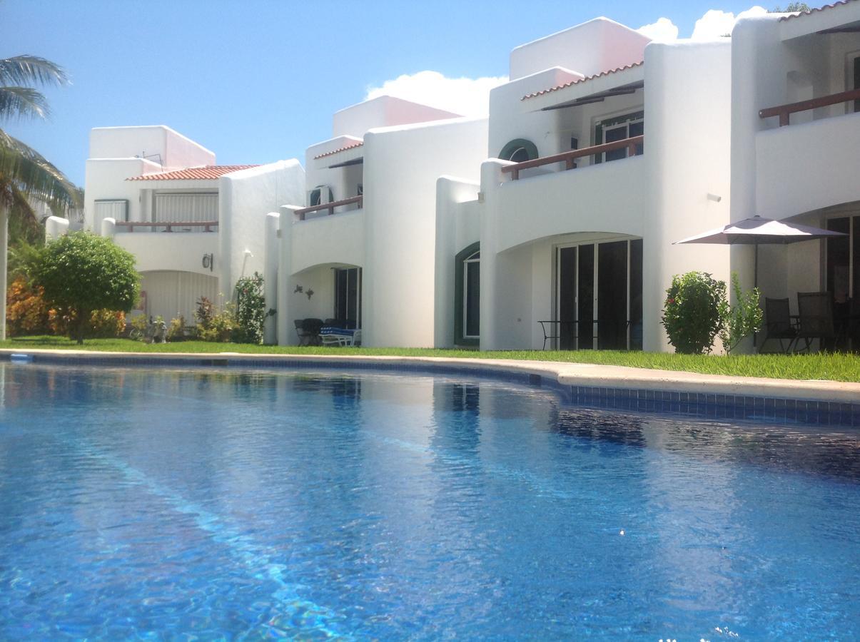 Casa Pili Bed & Breakfast Playa del Carmen Exterior photo