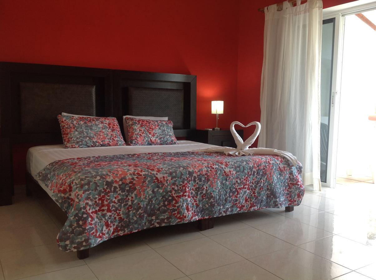 Casa Pili Bed & Breakfast Playa del Carmen Exterior photo