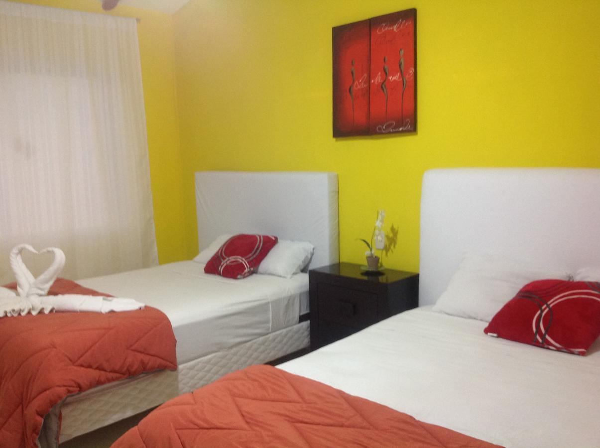 Casa Pili Bed & Breakfast Playa del Carmen Exterior photo